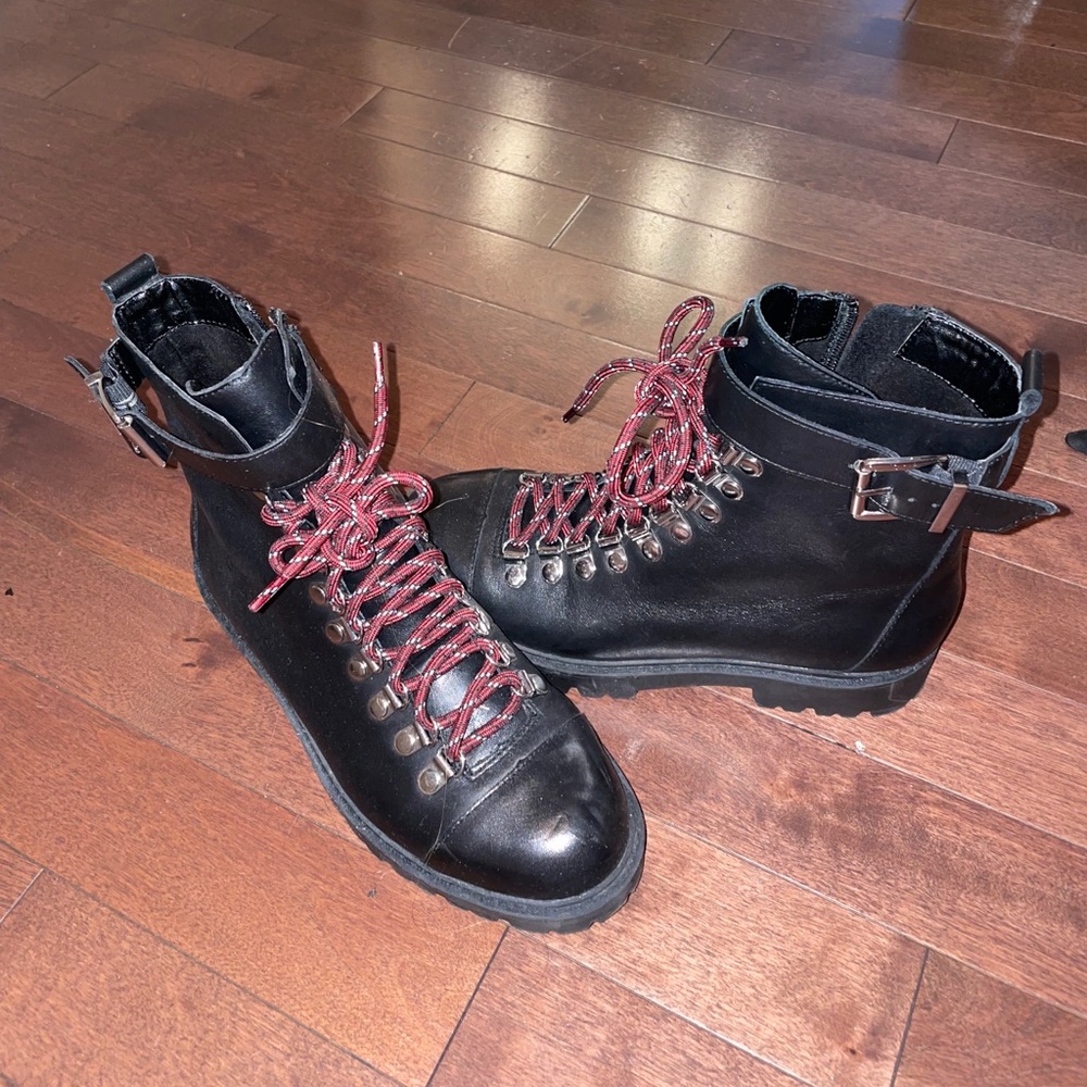 Charles David Boots